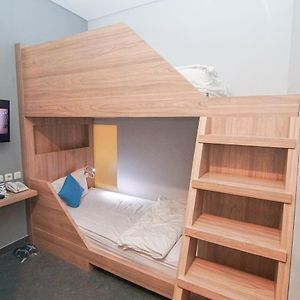 Kamar kembar standard